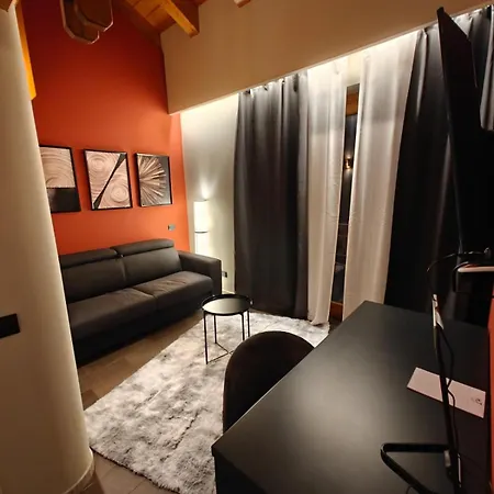 & Отель Ла-Тюйль