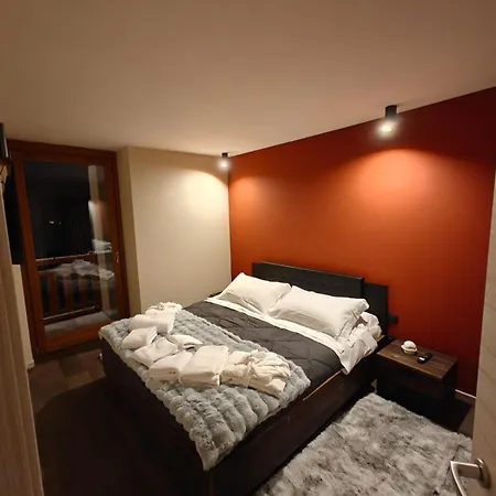 Hotel &