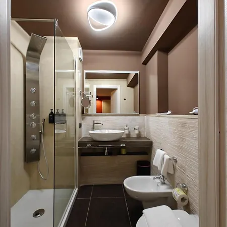 & Hotel 4*