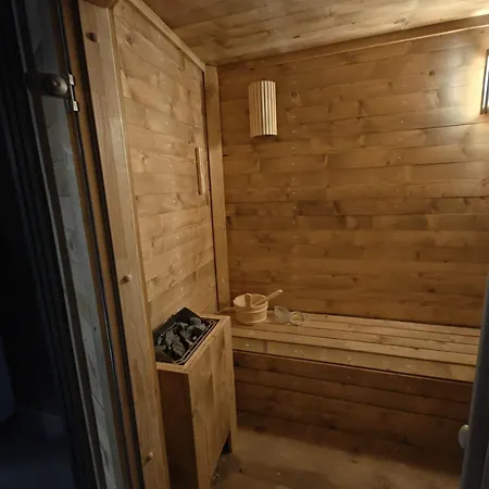 Отель & Ла-Тюйль