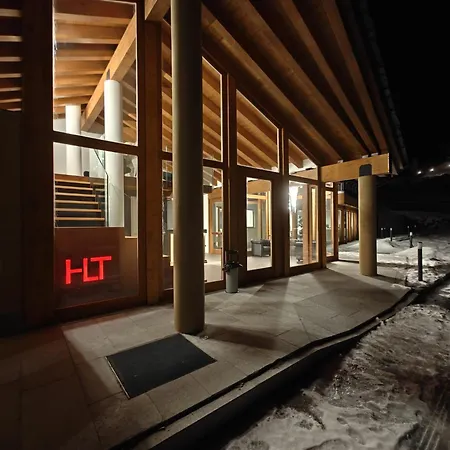 & 4* La Thuile