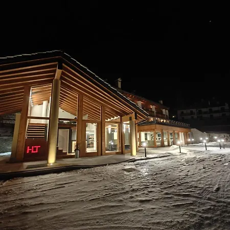 & Hotel 4*