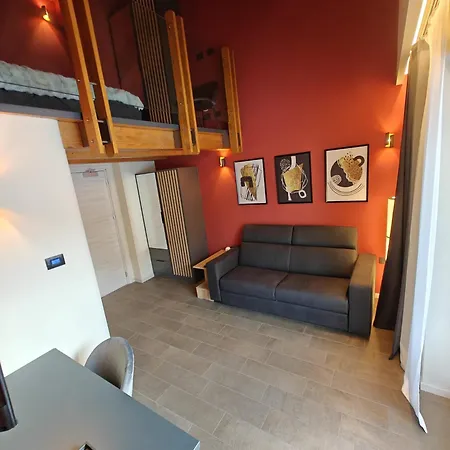 & Hotel 4*